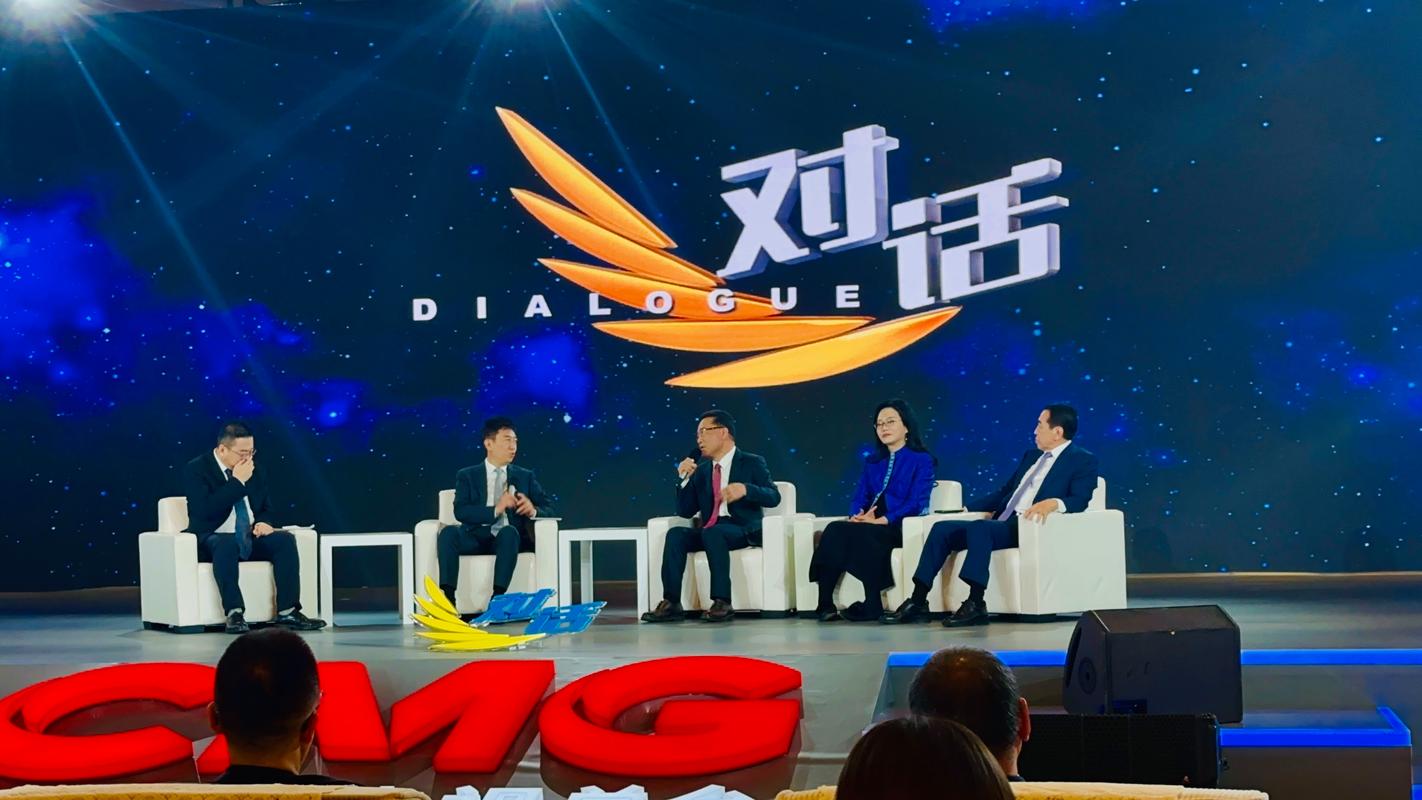 网页版对话新纪元，是否引领了全新的交流方式？