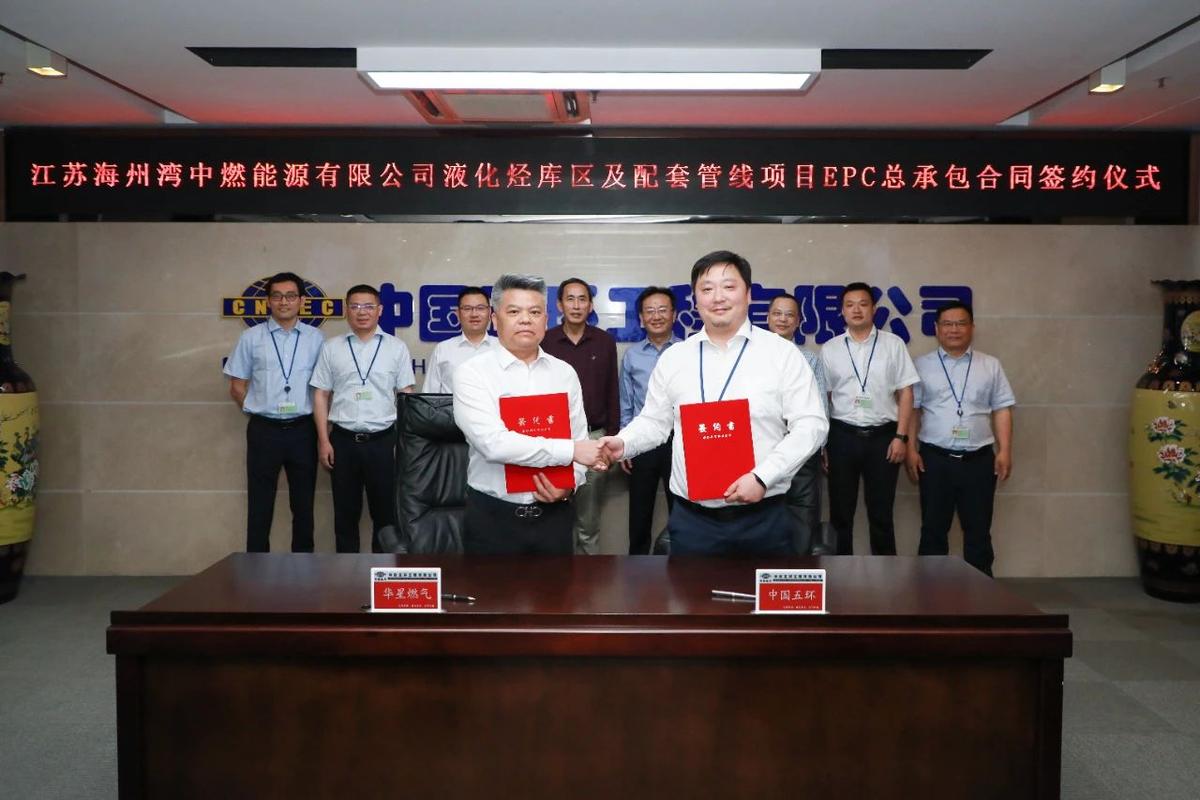 深圳市南极光铝业有限公司网站建设项目，
签约是否可行？
