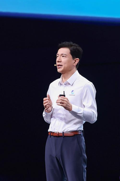 百度SEO优化深入探讨，李彦宏创建百度的关键基础如何塑造其未来发展战略？