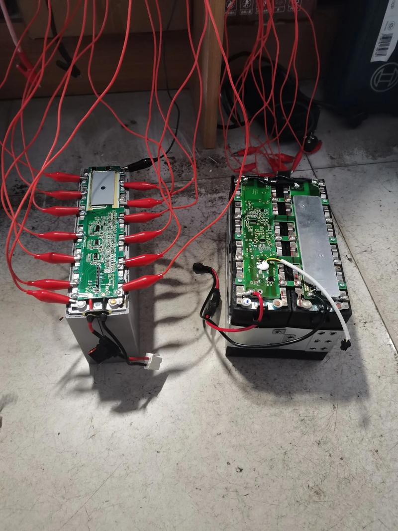 如何准备及使用专业设备来修复损坏的锂电池？