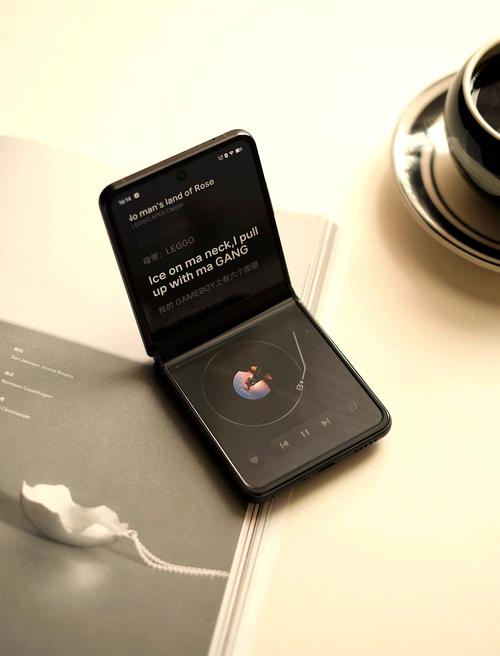 vivo X Flip究竟有多迷你，性能真的如此卓越？