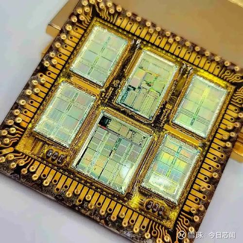 PHP中封装指的是什么概念？能否详细解释一下封装在编程中的具体作用？