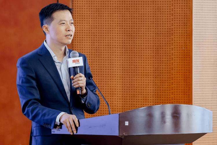 用友网络回购10亿股,陈强兵接任CEO,新掌门人陈强兵能否续写王文京辉煌传奇?