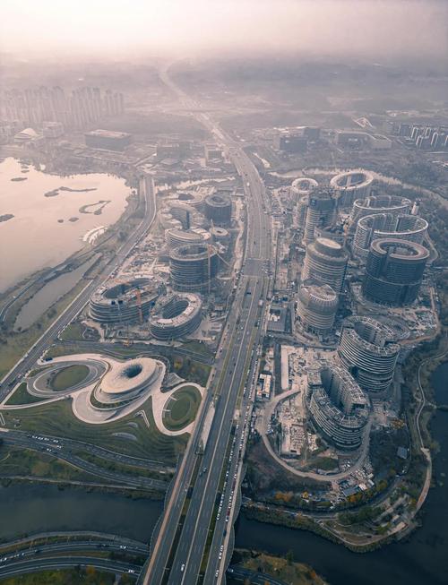 地方门户新筑，有哪些特色和亮点呢？