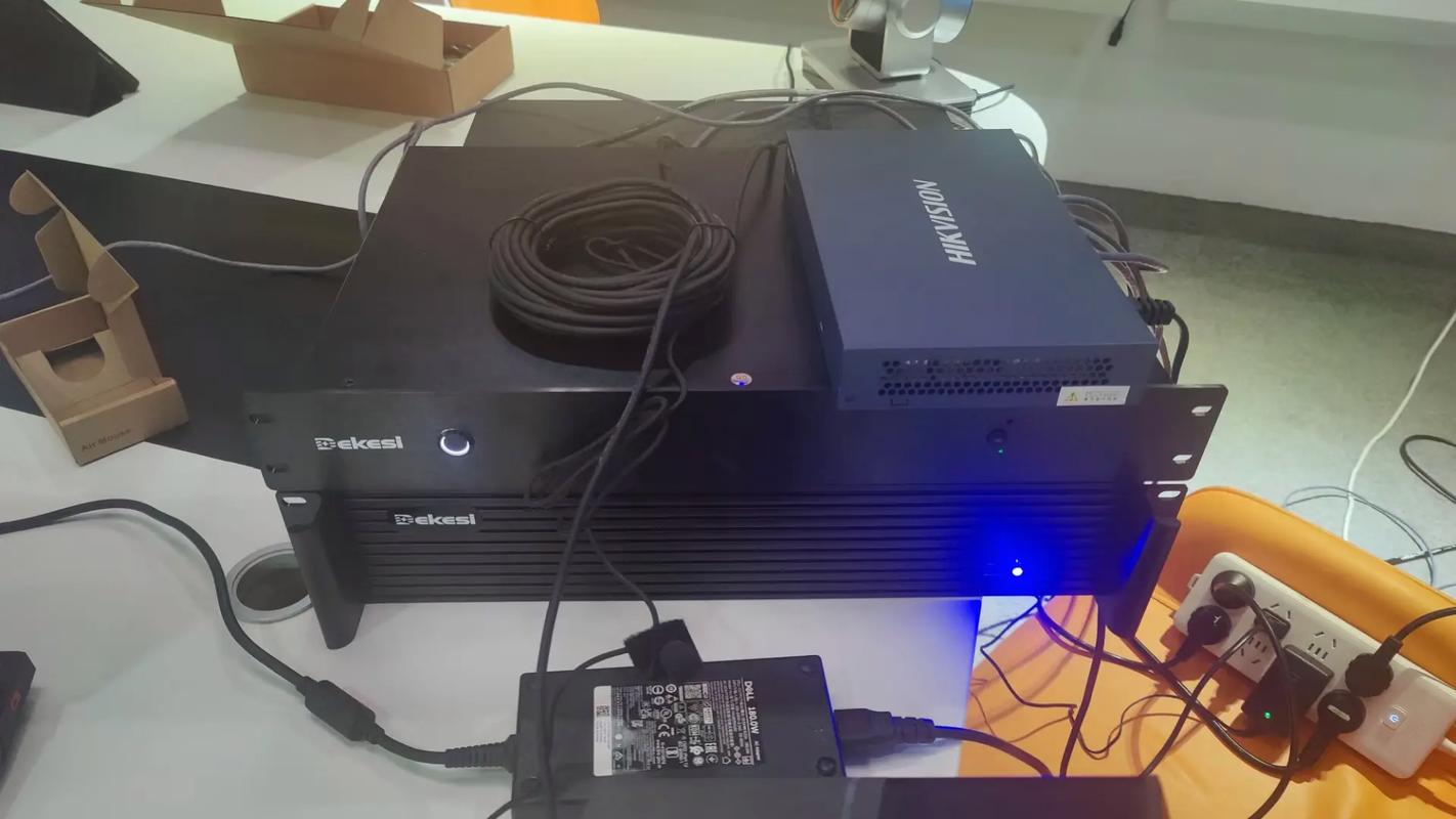 如何利用PHP和Swoole技术打造高性能视频会议及远程协作平台？