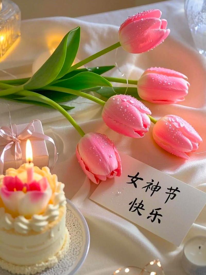 女神节快乐，何不效仿女神般享受阅读时光呢？