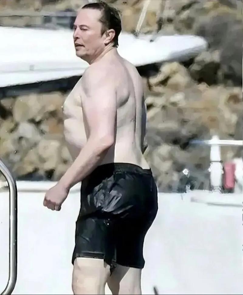 马斯克威胁员工全来上班，却尴尬面临车停无地、工位不足、Wi-Fi改写难题？