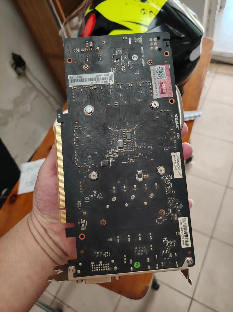 1060显卡是否配备独立矿卡？