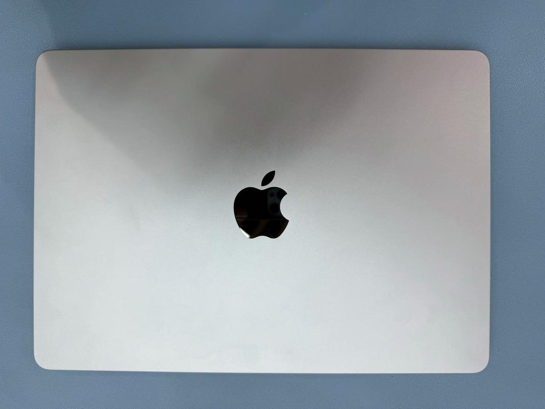 哪款苹果笔记本电脑性价比高，最适合学生使用购买？