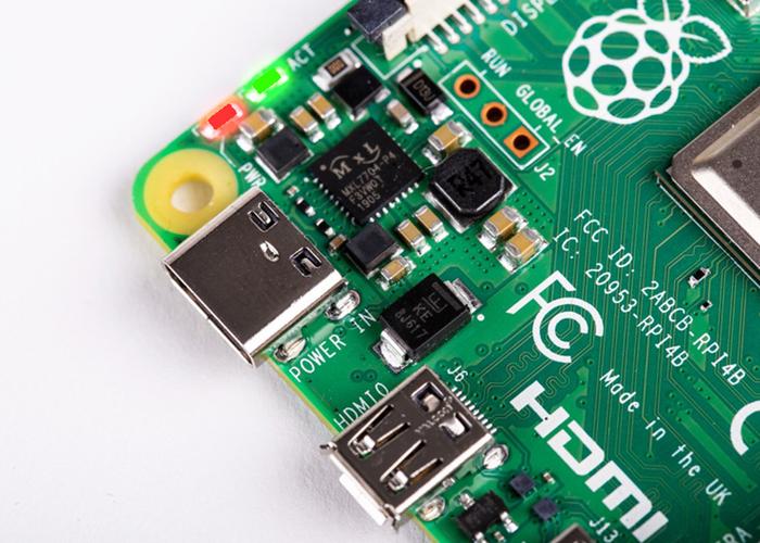 树莓派指示灯能否通过编程实现不同颜色和闪烁模式？