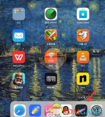 如何设置CSS使div透明度降低？