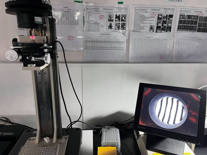 如何使用PHP实现连接摄像头并控制拍摄的全过程？