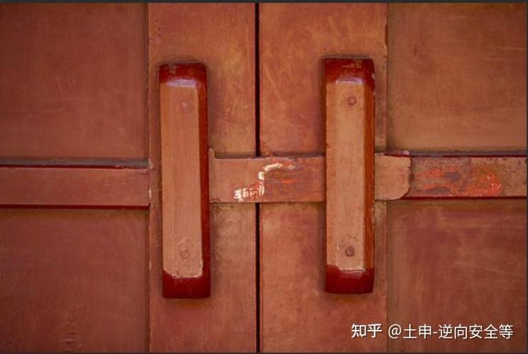 如何用JavaScript实现基于HTML的滑动拼图验证码功能？