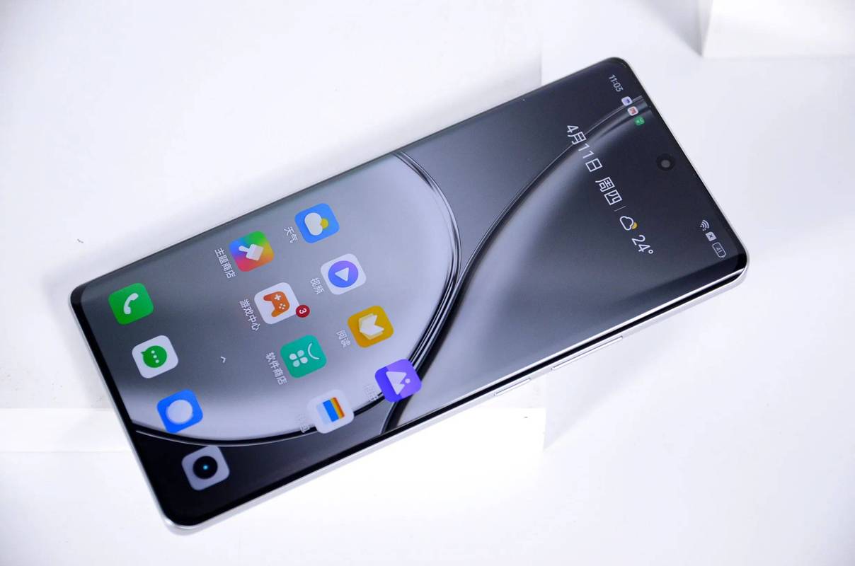 真我 GT Neo6 SE 在同价位机型中是否独占京东方 8T LTPO 屏幕技术？