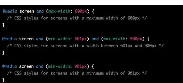 如何通过@media（媒体查询）实现不同设备下的CSS样式适配？