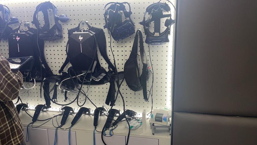 在元宇宙中，能否通过Three.js体验一场VR电影，享受视觉盛宴？