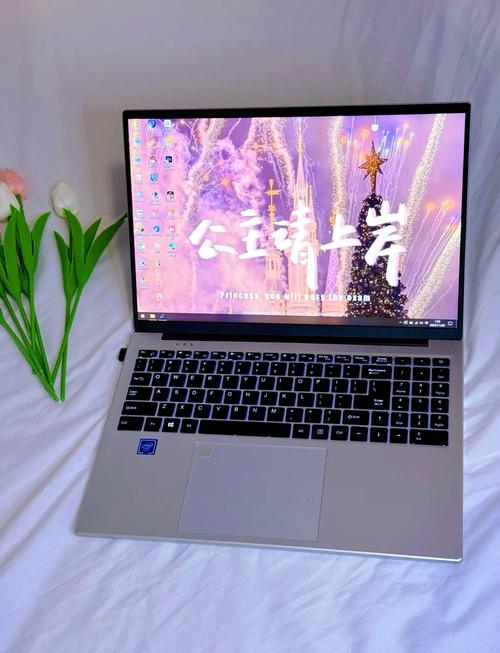 哪款笔记本电脑品牌性价比高，适合作为高性价比轻薄本推荐？