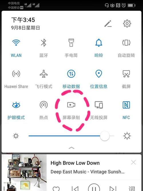 如何高效在pygame游戏中添加背景音乐和音效？