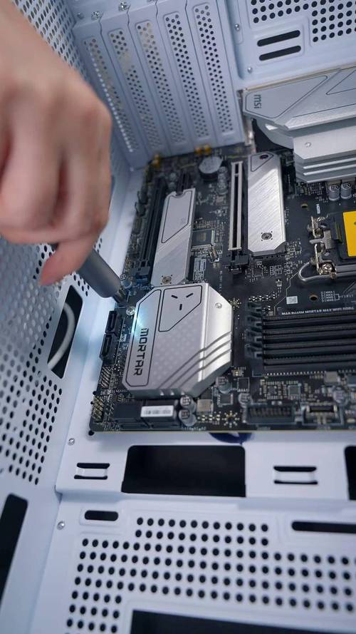 小白如何一步步详细组装一台台式机？