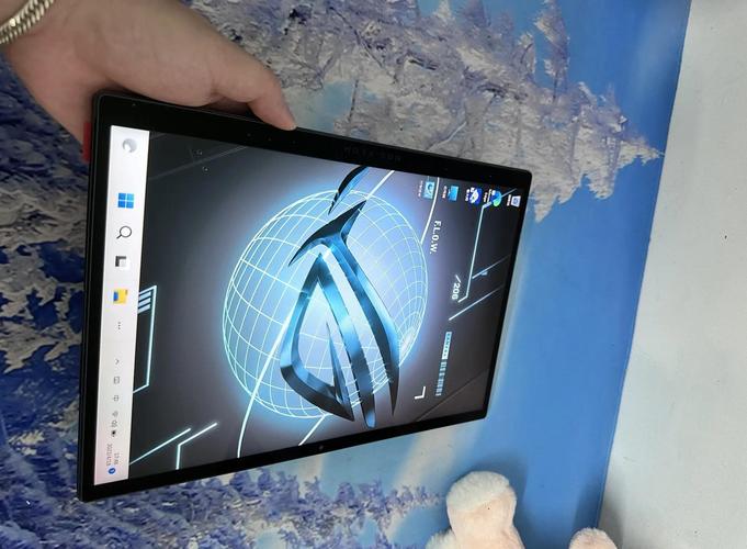 目前市面上性能最强的二合一笔记本和平板，哪款最值得入手？