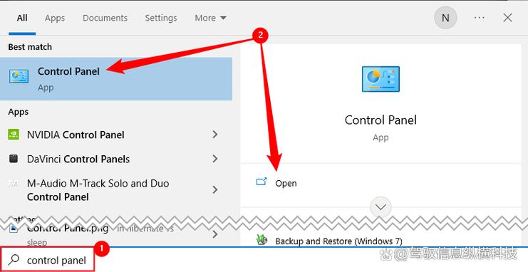 Laravel中如何设置路由参数和命名路由？