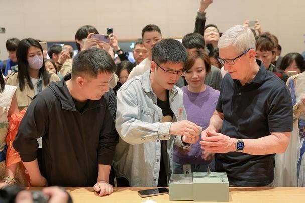 库克在北京Apple三里屯店亲自体验过逆水寒手游的光线追踪效果吗？