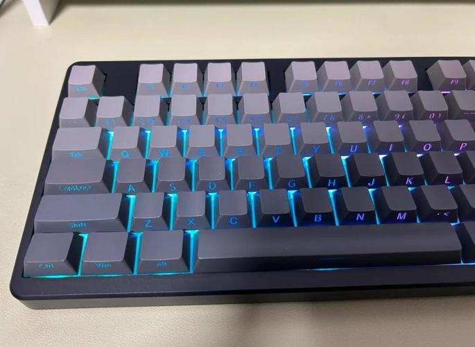 机械键盘送人推荐哪个品牌型号比较好？