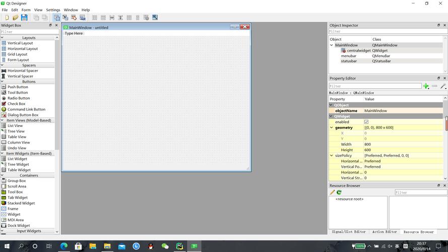 如何使用PyQt5开发一个桌面应用程序进行Python服务器编程？