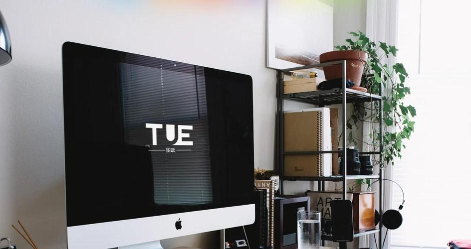 你能否提供一个关于如何编写长尾关键词的详细步骤代码示例？