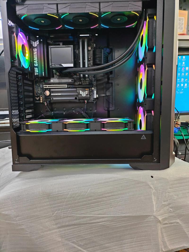 两百多的安钛克P20C机箱，做工和理线空间怎么样？