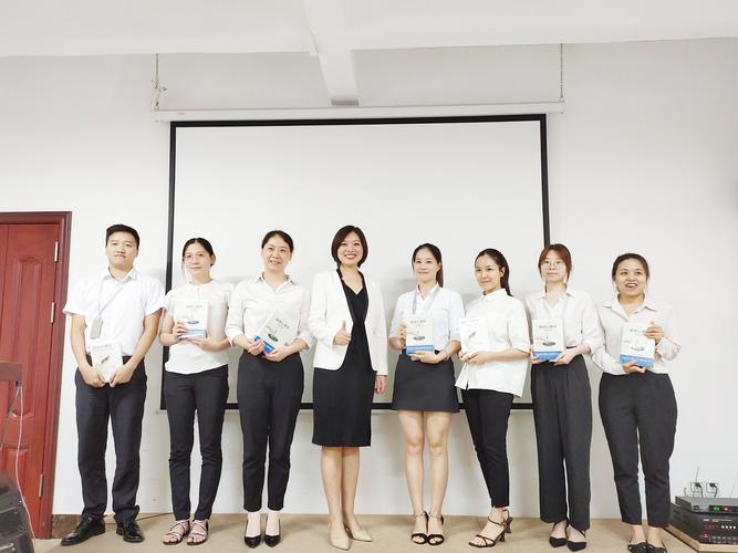 云南SEO技术先锋团队有哪些优秀成员？