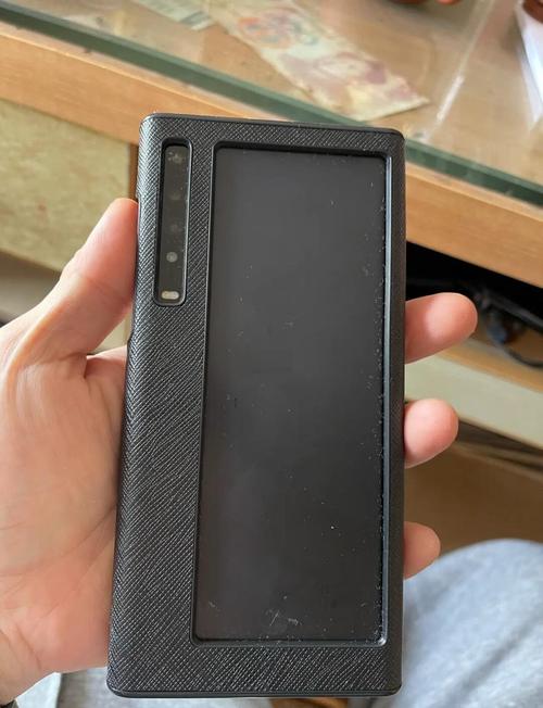 华为MateX折叠屏手机发布，难道不是预示着响应式网站建设迈向新潮流的转折点吗？