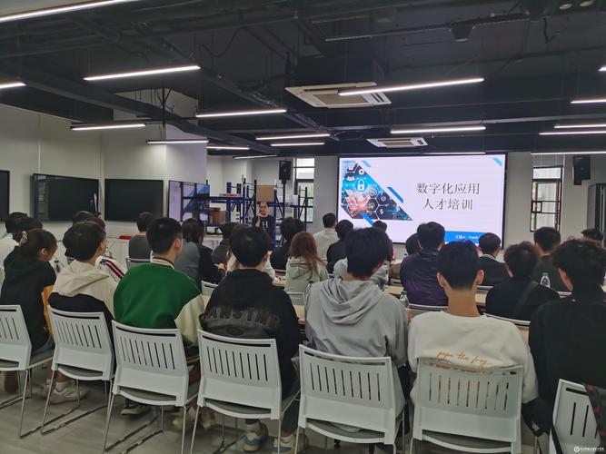 如何通过网络规划设计师培训，打造数字时代精英力量的专业培训班？