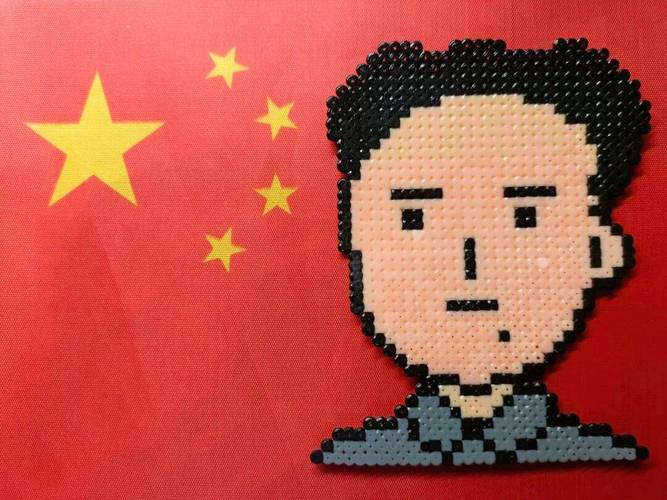 如何使用OpenGL技术绘制五星红旗图案？