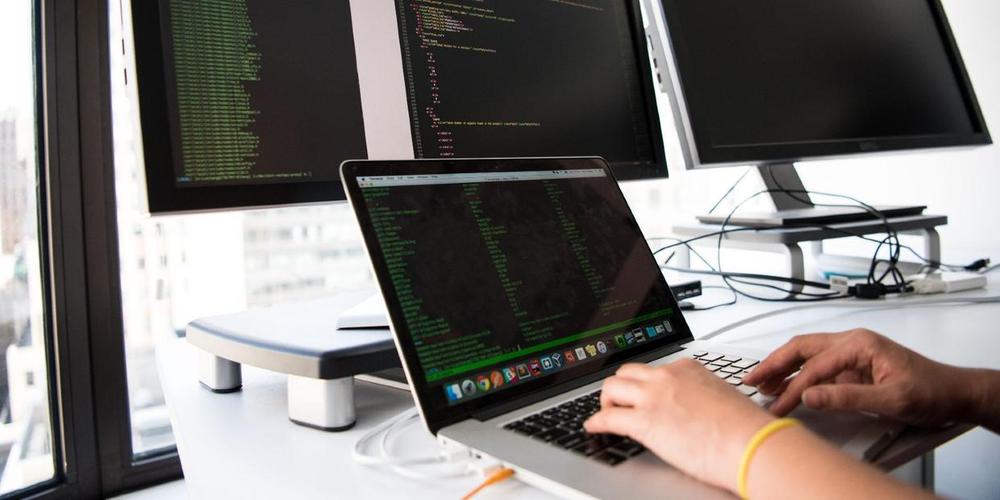 Python3开发推荐使用哪些集成开发环境（IDE）？