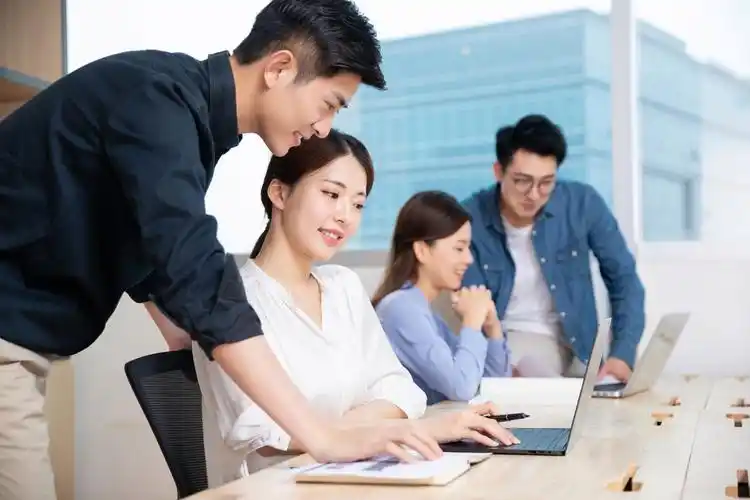 如何实现Python无头浏览器采集应用的数据备份与恢复功能？