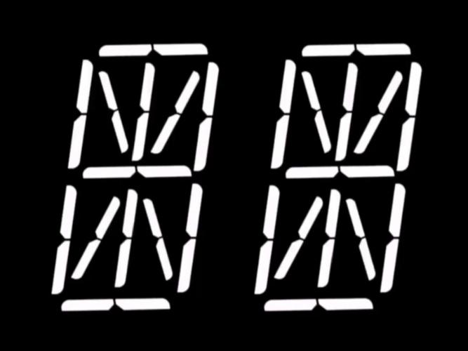 请问这段代码中是否包含任何小写字母？