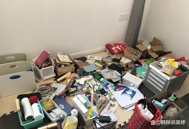 堆放这些物品有什么特别的理由吗？
