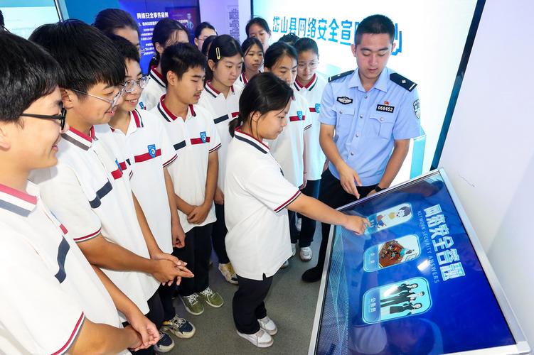网络安全学习路径有哪些具体方向和步骤？