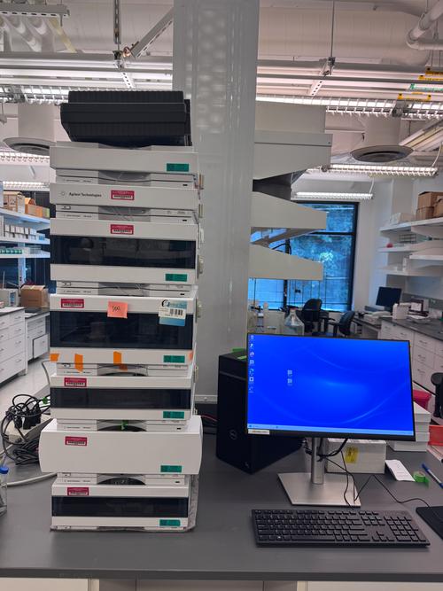 目前市面上最高分辨率的设备能达到多少像素？