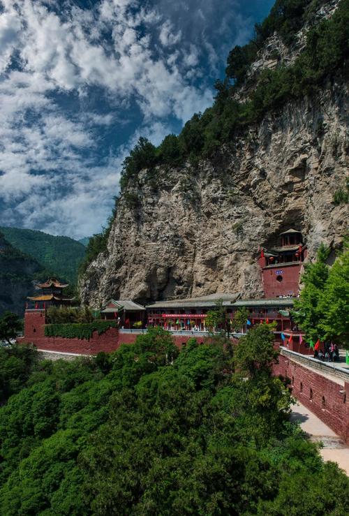 临汾有哪些旅游景点推荐，能一次性看遍本地美景吗？