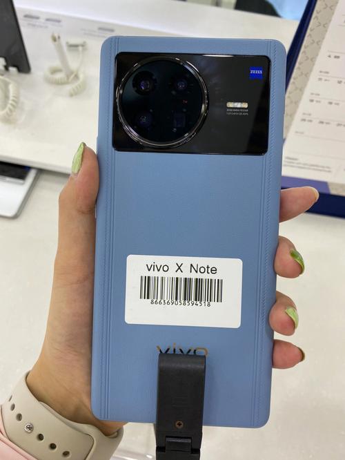 vivo X Note与13相比，在性能和摄像方面vivo的表现更出色吗？