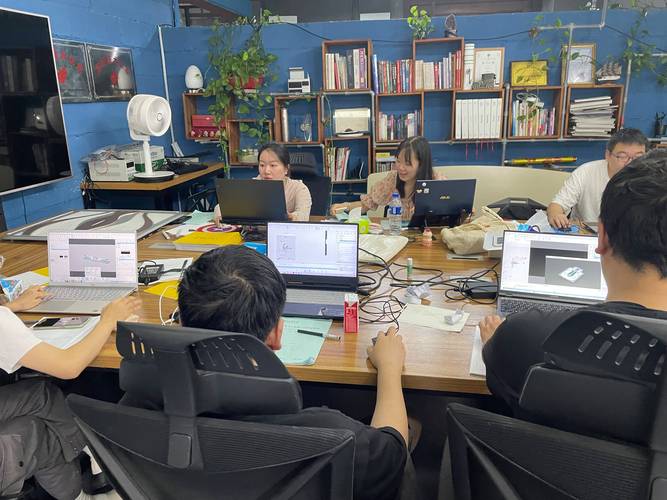 珠海SEO托管，企业飞跃引擎哪家服务梗专业？