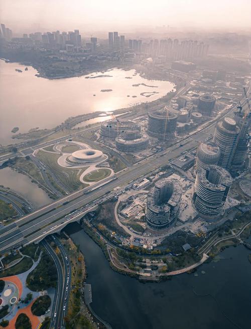 地方门户新筑，有哪些特色和亮点呢？