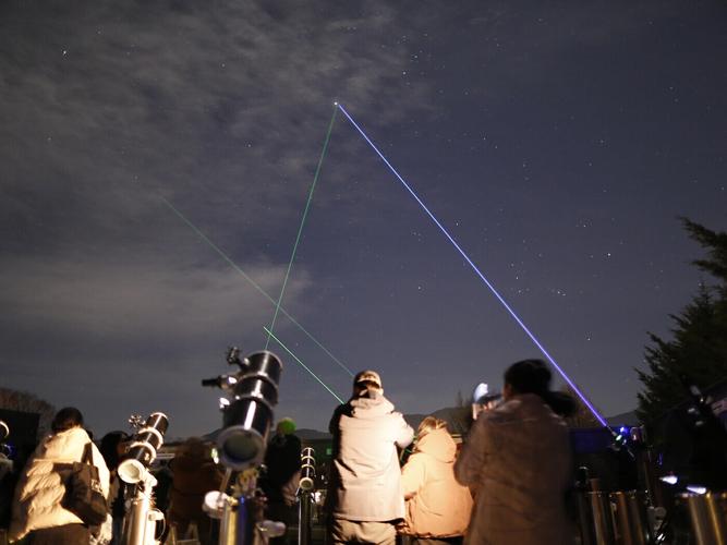 有哪些观星软件适合天文爱好者使用？推荐5款最佳观星APP。