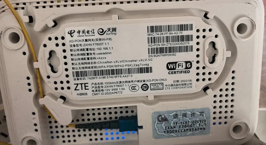 中国电信系统所使用的数据库是什么型号？