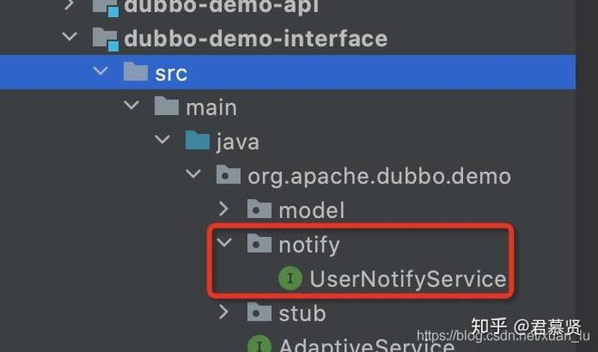 如何通过Dubbo实现新手学习事件通知的实践教程？