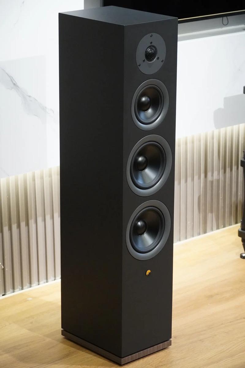 市面上有哪些品牌的家庭影院设备适合家用，性价比高且评价好？