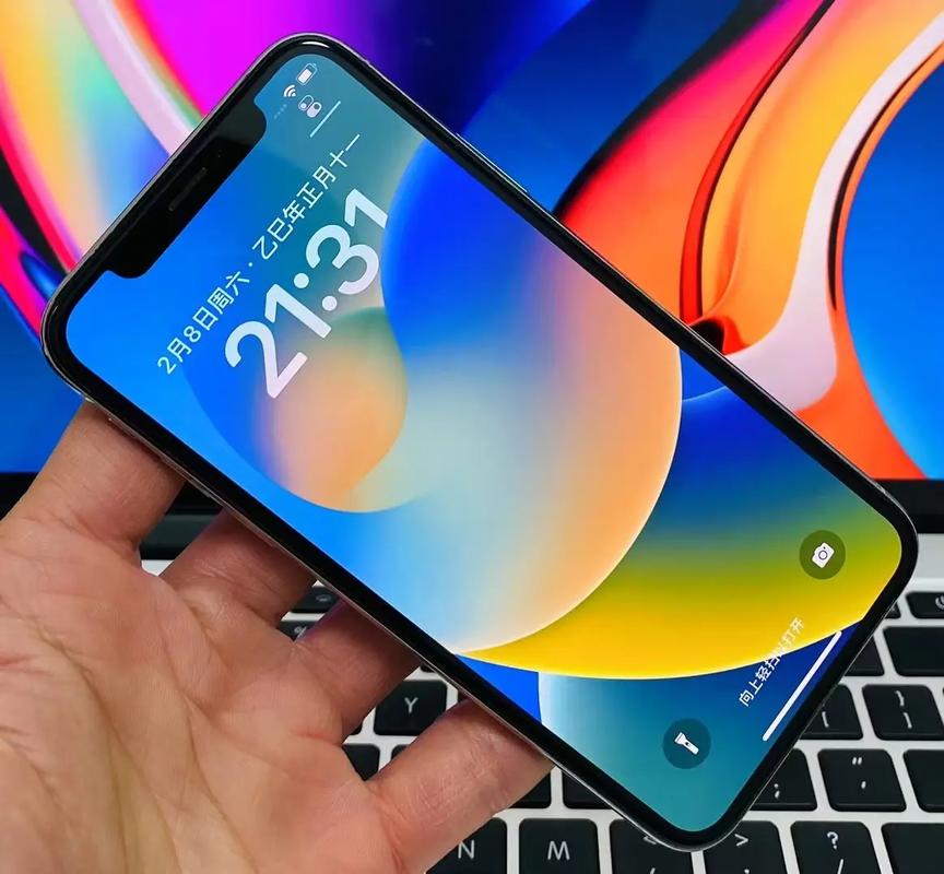 iPhone X是否是苹果公司首款全面屏设计的智能手机？