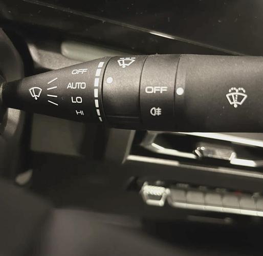 Auto键是控制什么特定功能的？